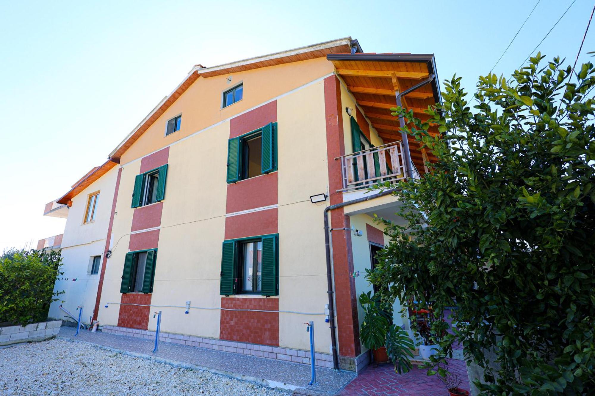 Casa La Pieve Bed & Breakfast Berat Ngoại thất bức ảnh