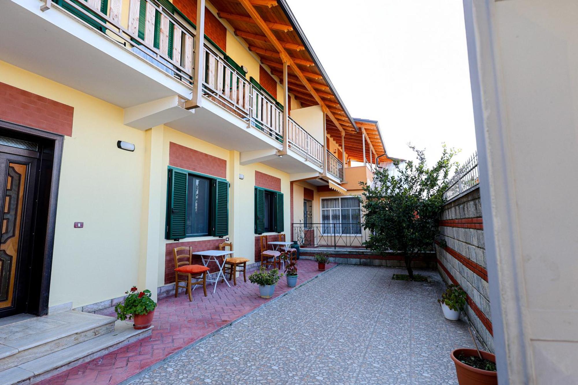 Casa La Pieve Bed & Breakfast Berat Ngoại thất bức ảnh